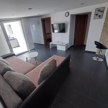 Apartman Nella Biograd Na Moru